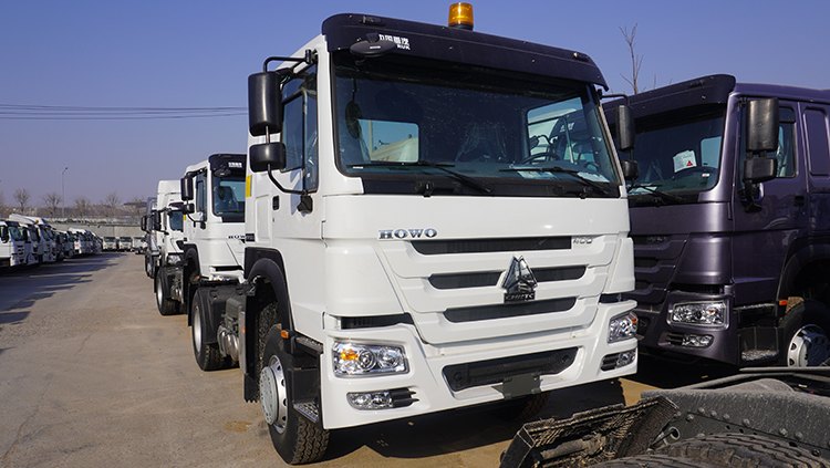 New Howo Trucks 400 | Sinotruk Howo 4x2 Tractor Truck for Sale in Philippines 