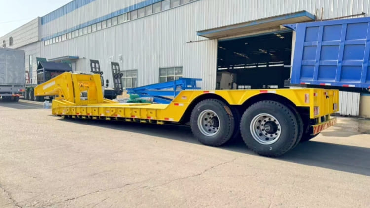 How Much is Used 60T Lowboy Gooseneck Trailer for Sale in Ghana 